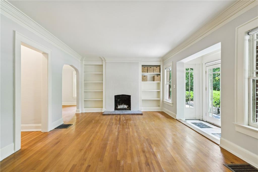 1500 N Highland Avenue NE