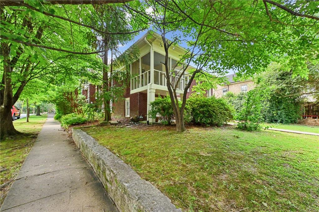 1500 N Highland Avenue NE