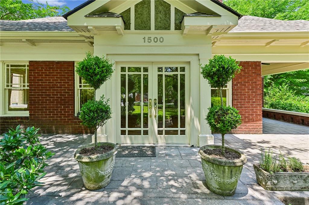 1500 N Highland Avenue NE