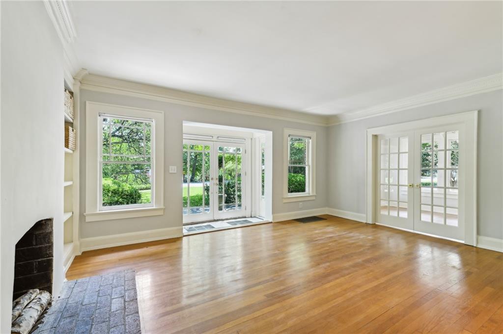 1500 N Highland Avenue NE