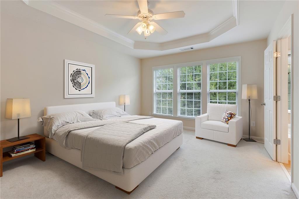 366 Ardmore Court NW