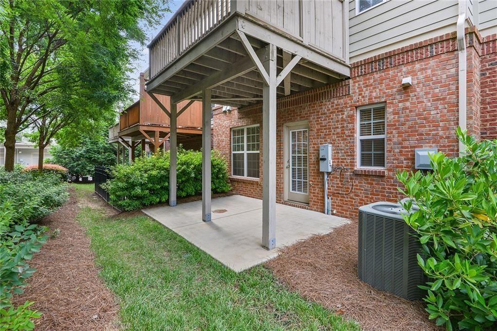 366 Ardmore Court NW