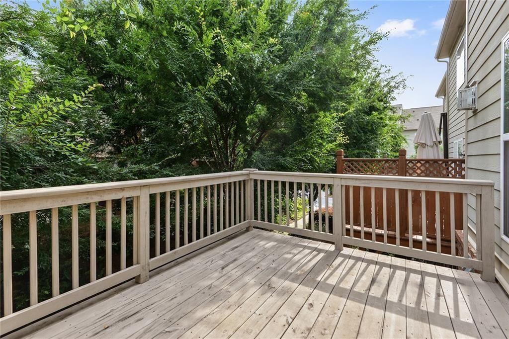 366 Ardmore Court NW