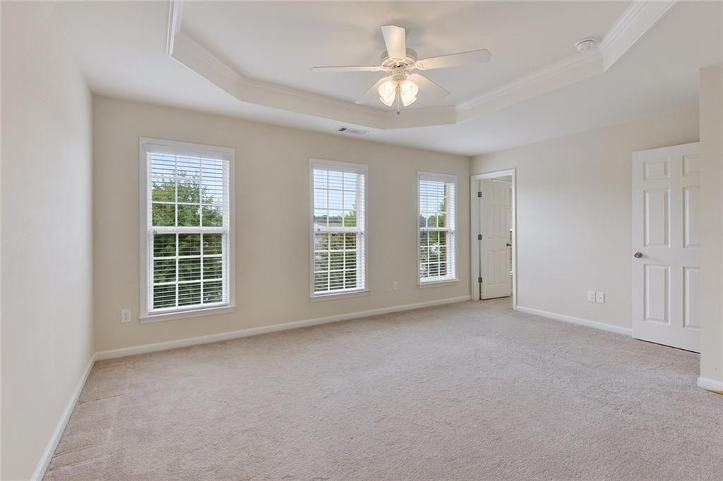 366 Ardmore Court NW