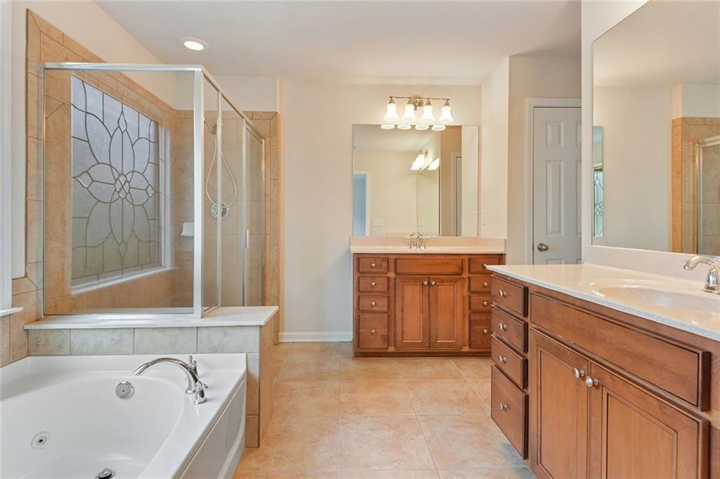 366 Ardmore Court NW