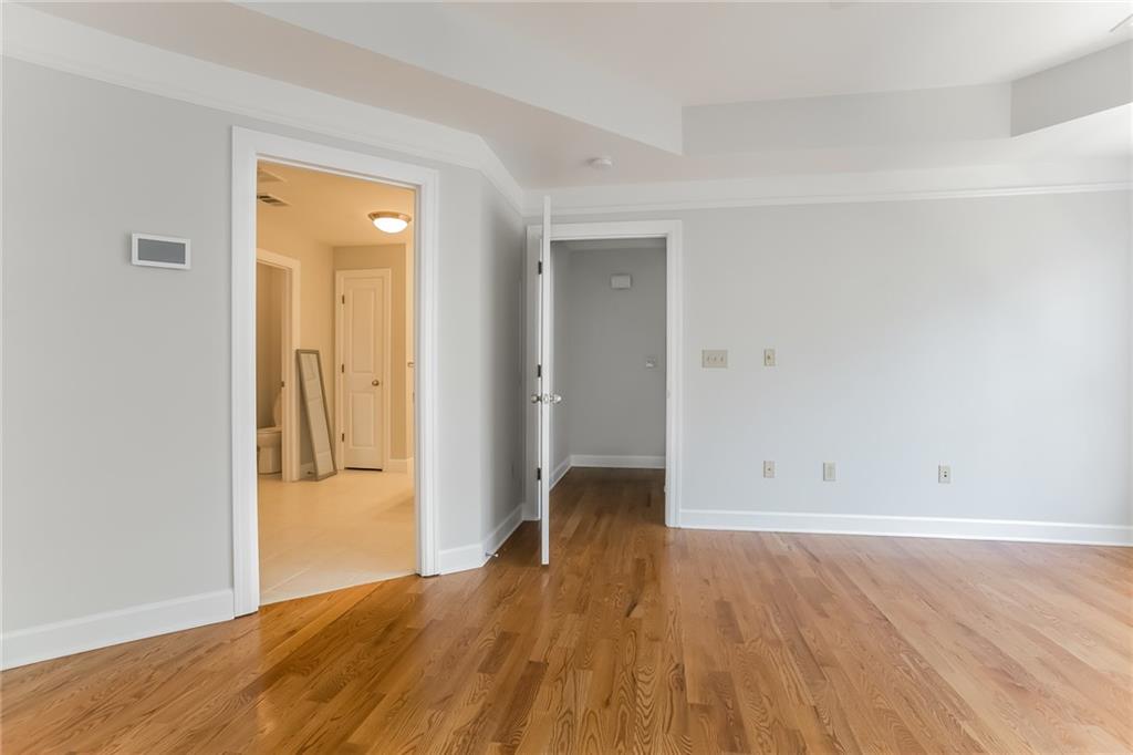 1381 Parkview Lane NE