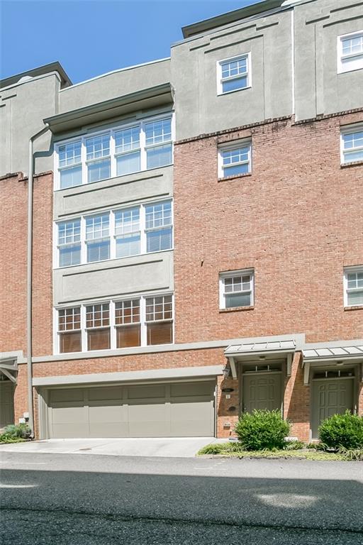 1381 Parkview Lane NE