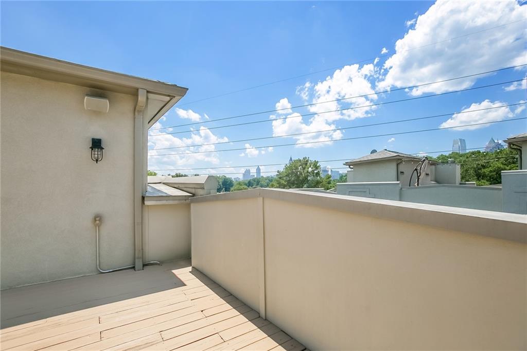 1381 Parkview Lane NE