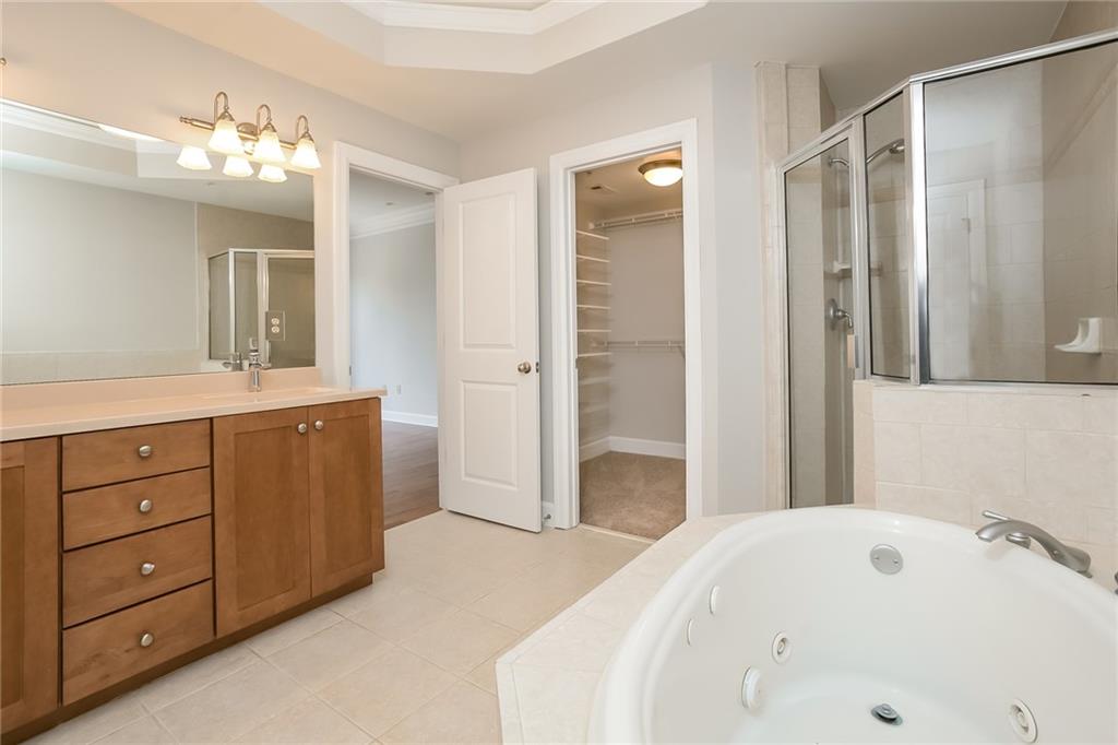 1381 Parkview Lane NE