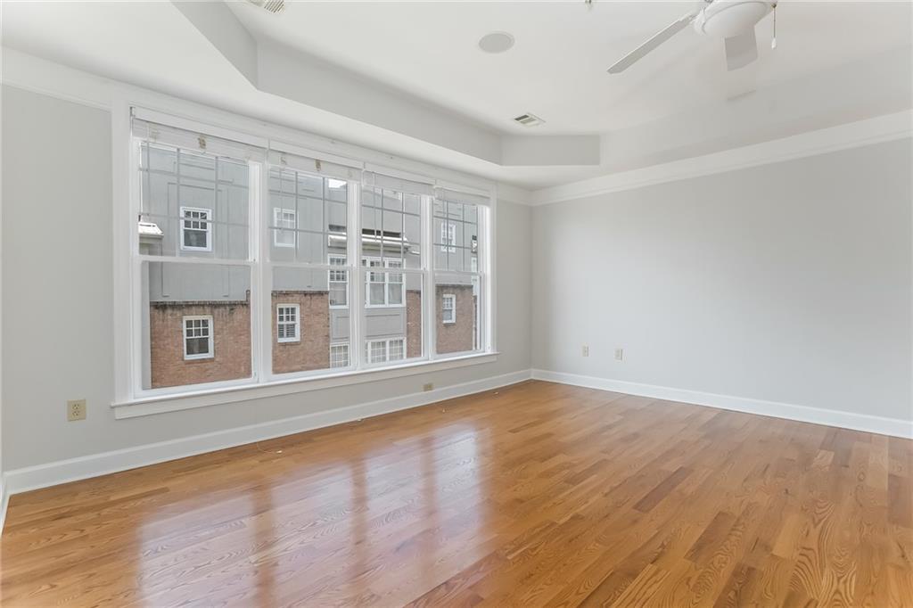 1381 Parkview Lane NE