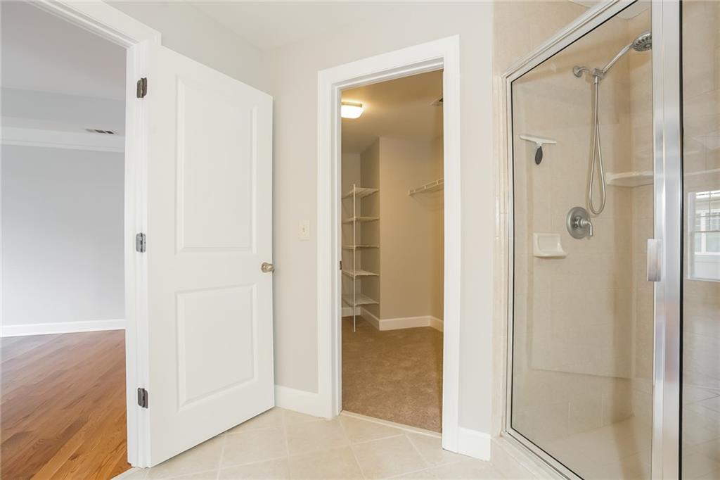 1381 Parkview Lane NE