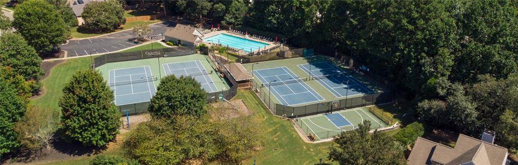 1025 AMBER LEAF Court