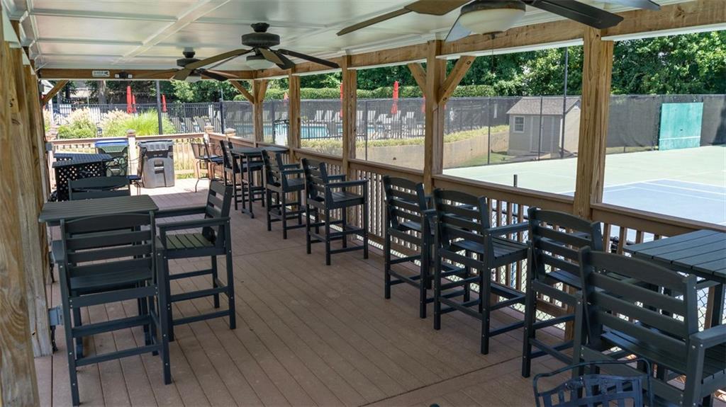 1025 AMBER LEAF Court