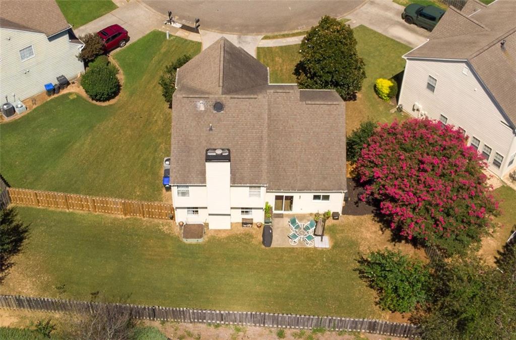 1025 AMBER LEAF Court