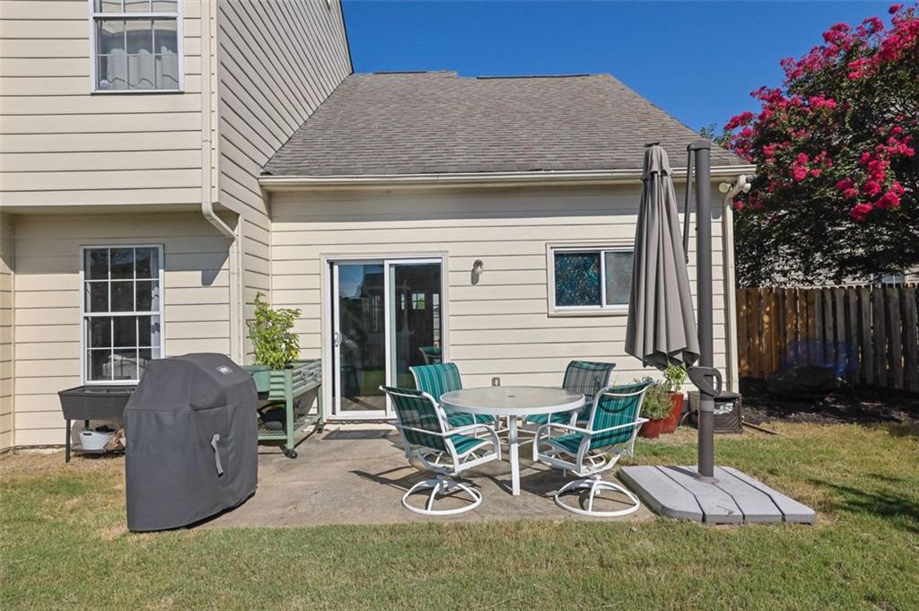 1025 AMBER LEAF Court