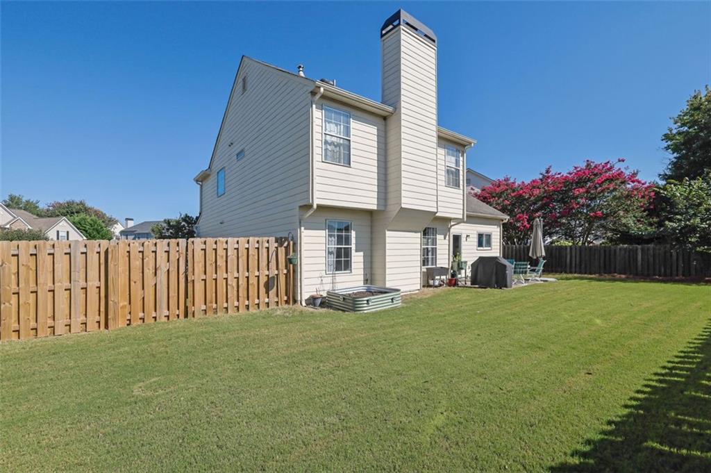 1025 AMBER LEAF Court