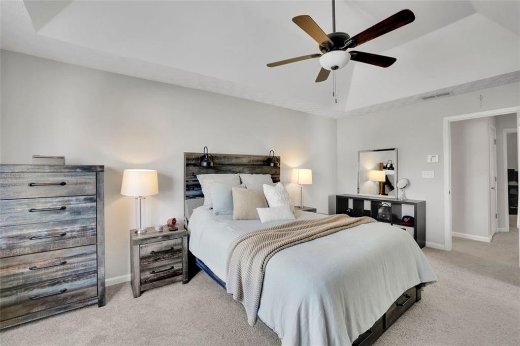 1025 AMBER LEAF Court