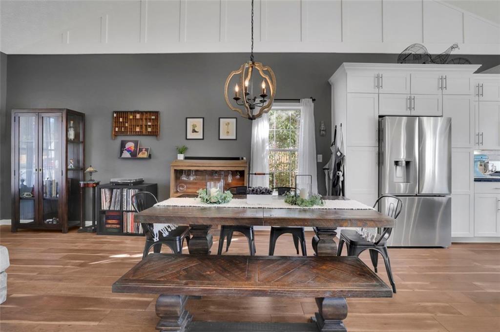 1025 AMBER LEAF Court