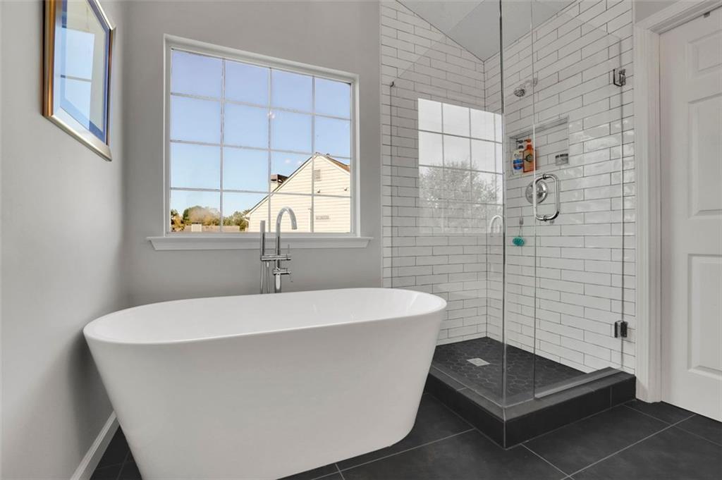 1025 AMBER LEAF Court