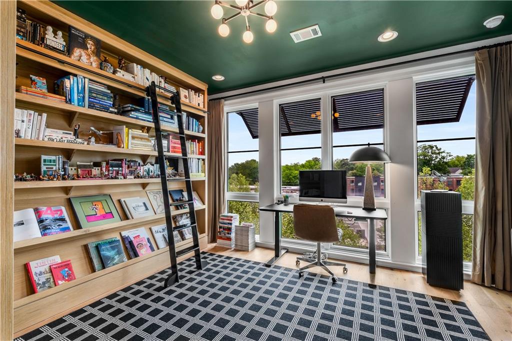 661 Auburn Avenue NE Unit 16