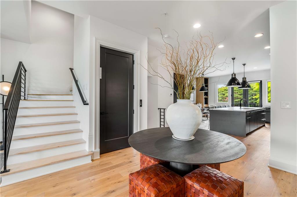 661 Auburn Avenue NE Unit 16