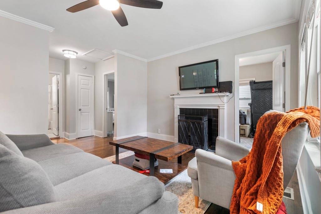 1759 N Olympian Way SW