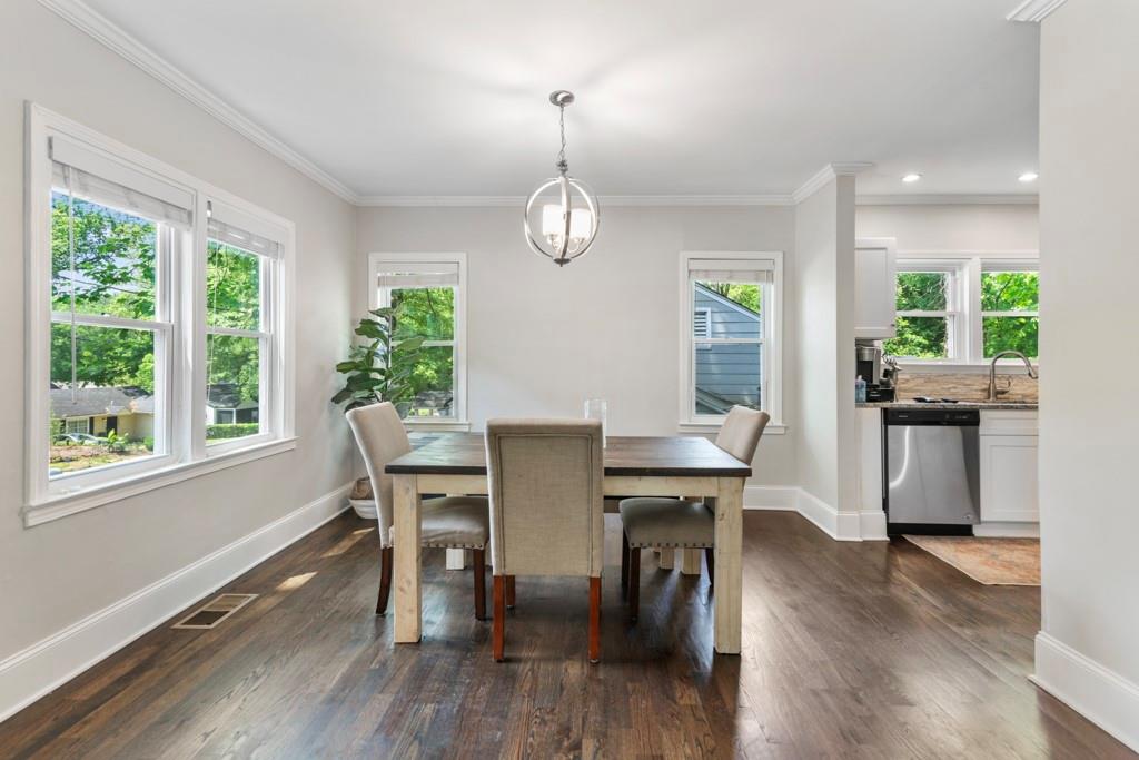 1759 N Olympian Way SW