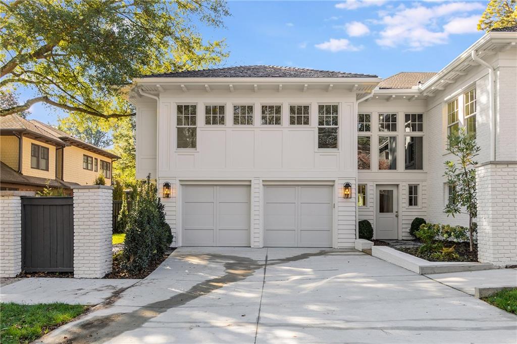 1323 N Highland Avenue NE