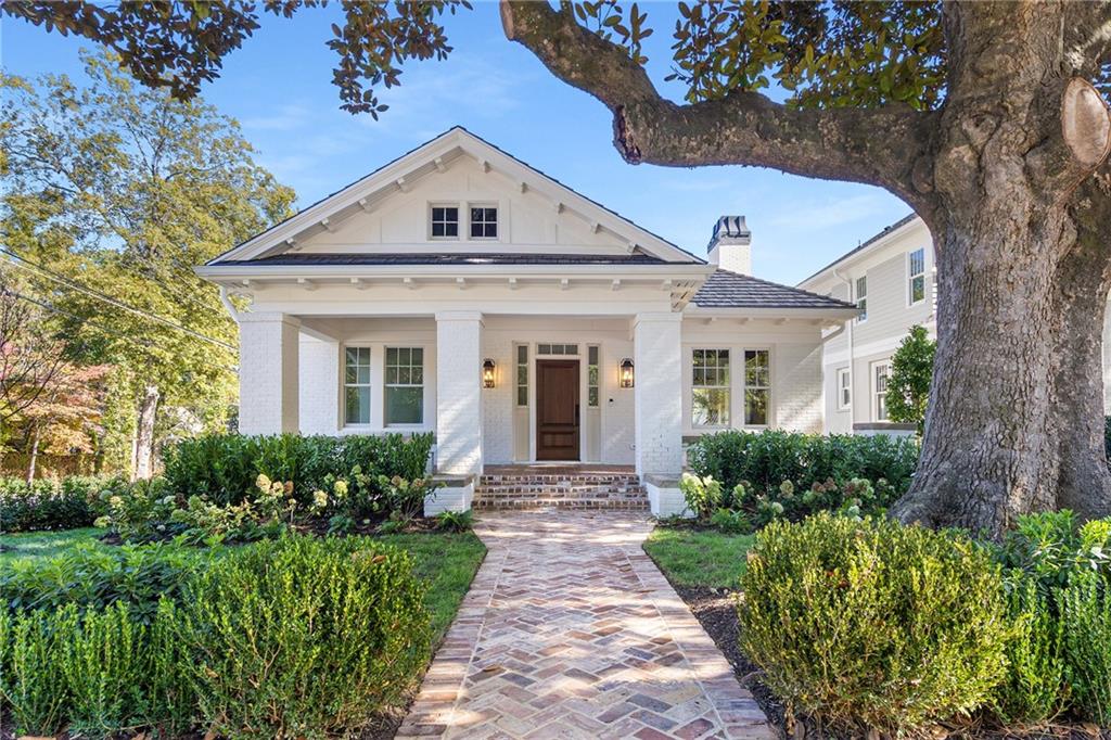 1323 N Highland Avenue NE