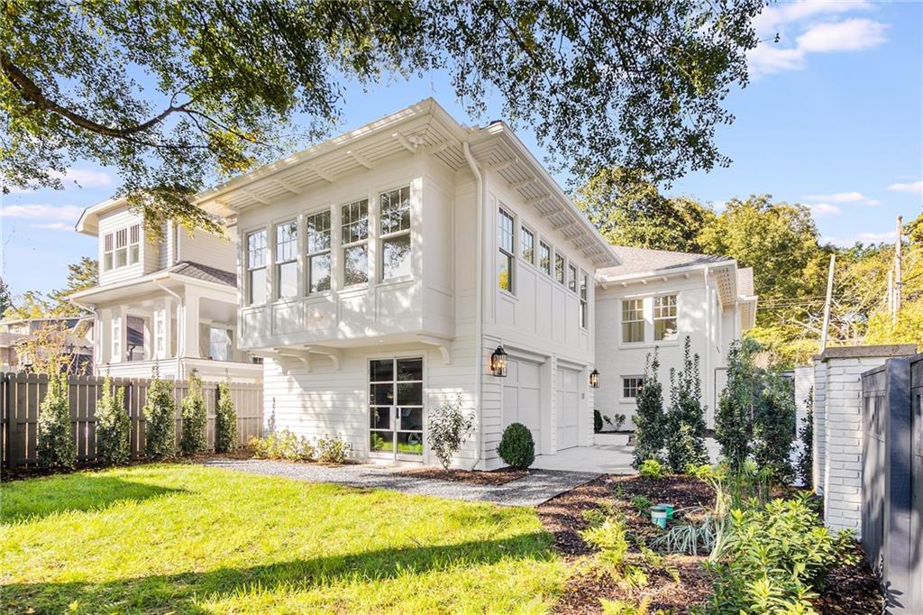 1323 N Highland Avenue NE