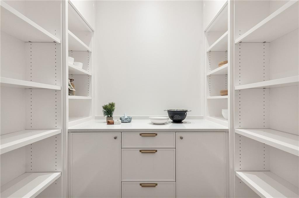 1323 N Highland Avenue NE