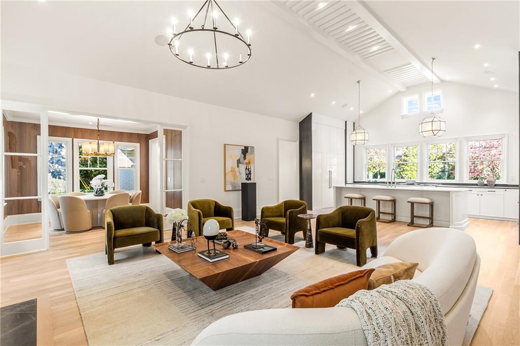 1323 N Highland Avenue NE