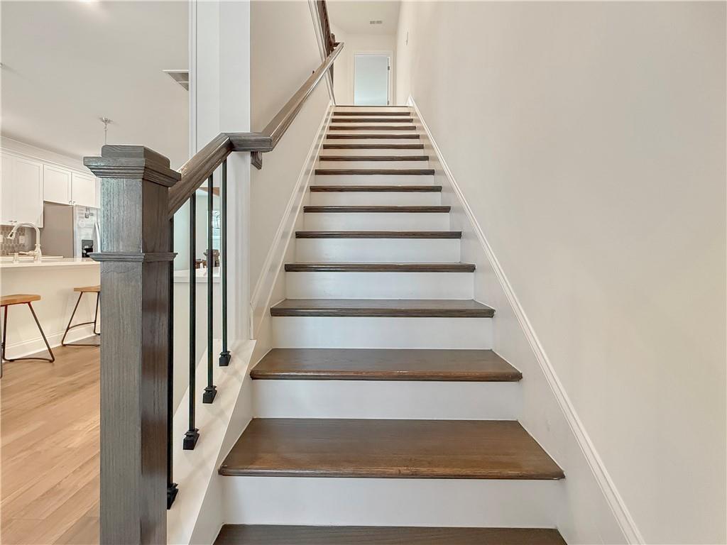 1160 Kendron Lane Unit 16