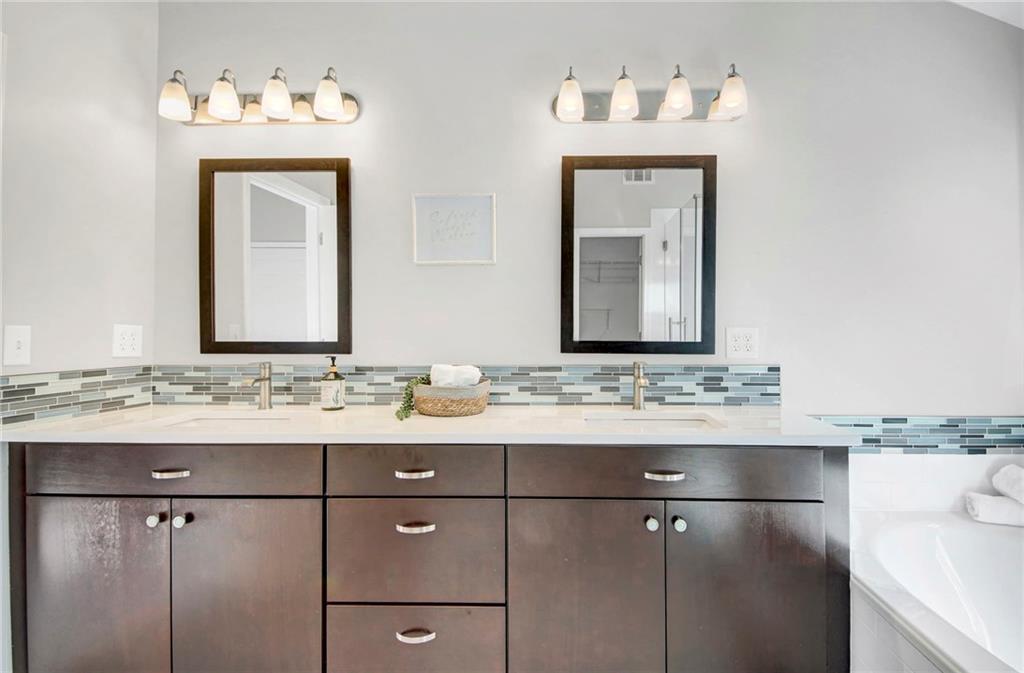 1120 Northpoint Trace