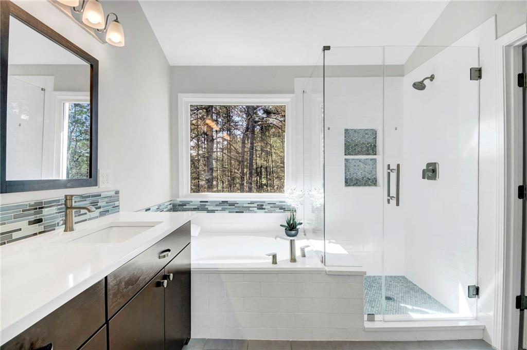 1120 Northpoint Trace