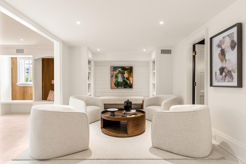 1323 N Highland Avenue NE