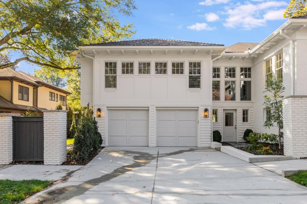 1323 N Highland Avenue NE