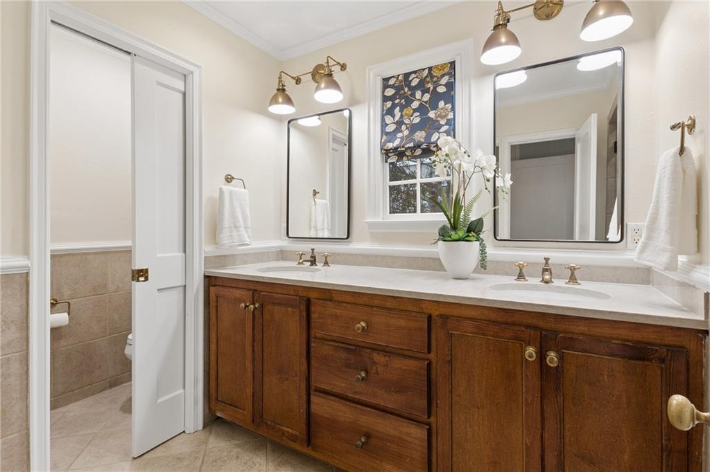 1248 Zimmer Drive NE