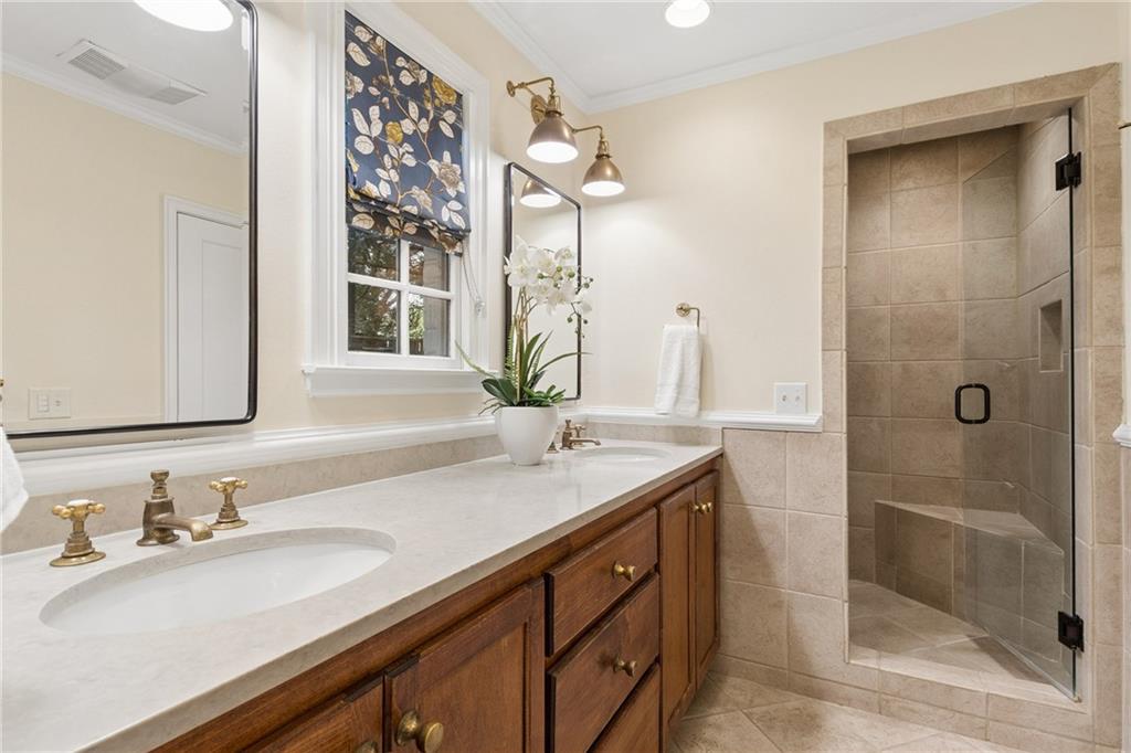 1248 Zimmer Drive NE