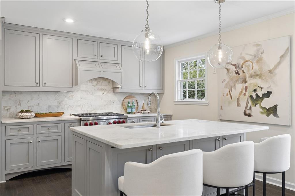 1248 Zimmer Drive NE