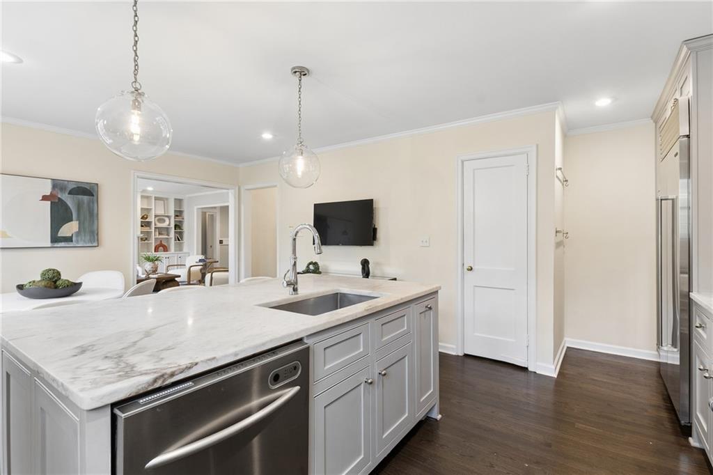 1248 Zimmer Drive NE