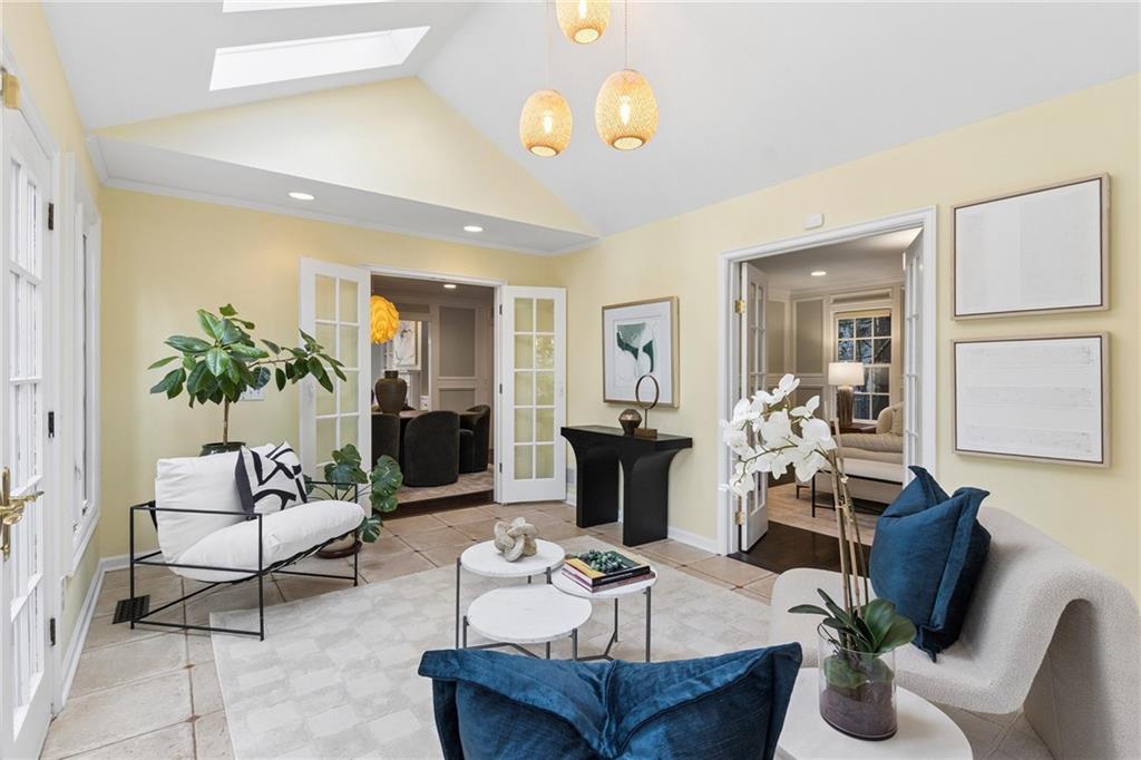 1248 Zimmer Drive NE