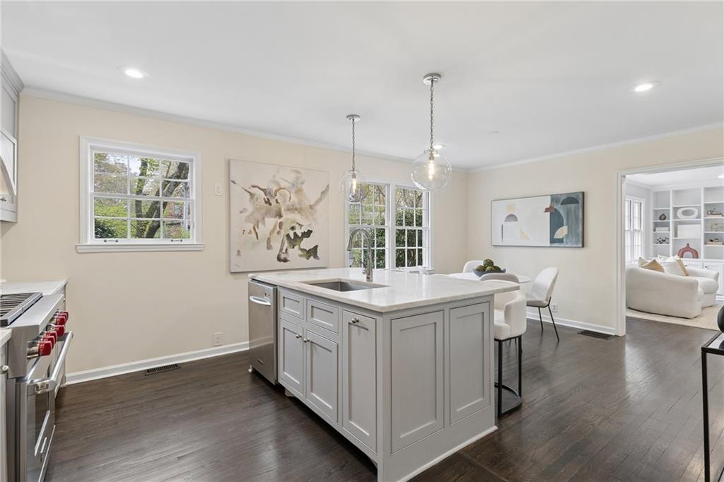 1248 Zimmer Drive NE