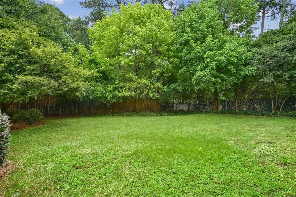 1249 Goodwin NE