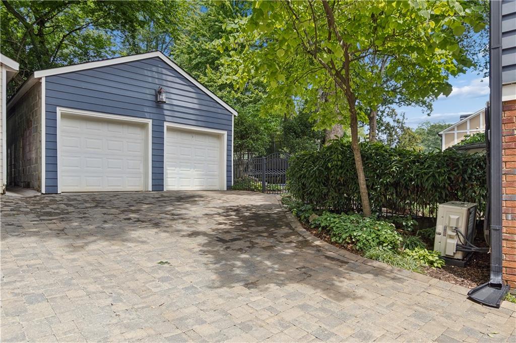 1311 N Morningside Drive NE