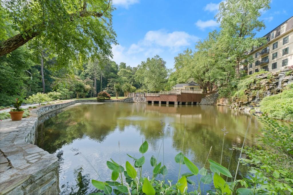 25312 Plantation Drive NE