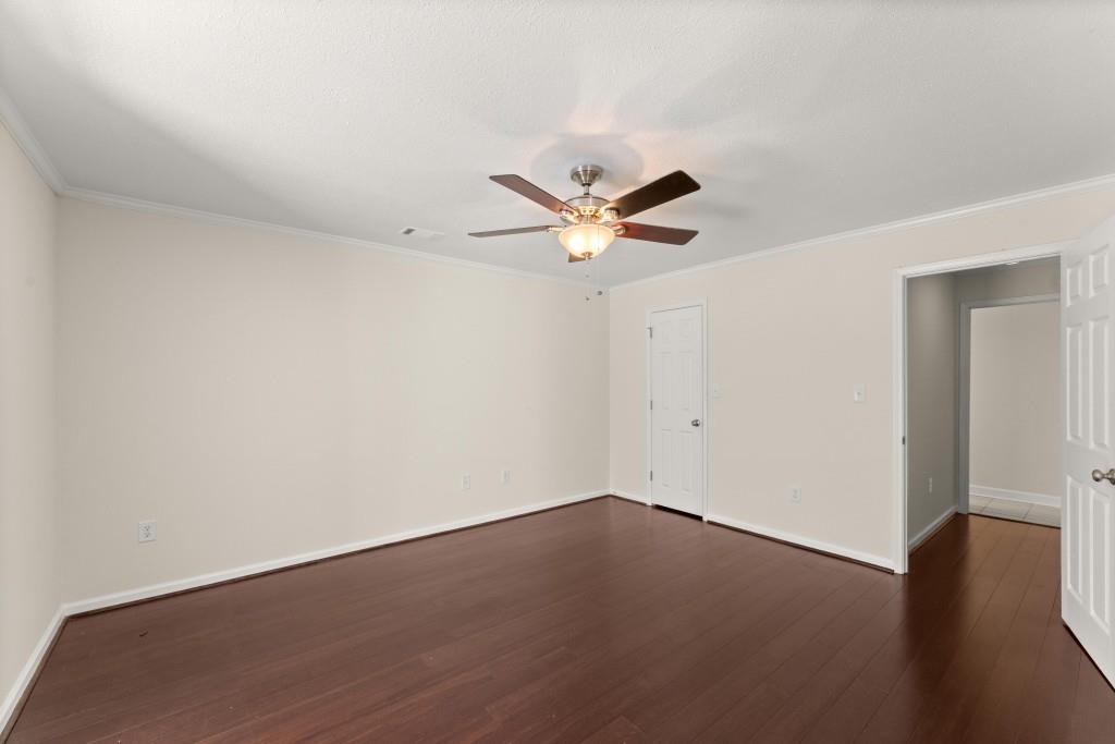 25312 Plantation Drive NE