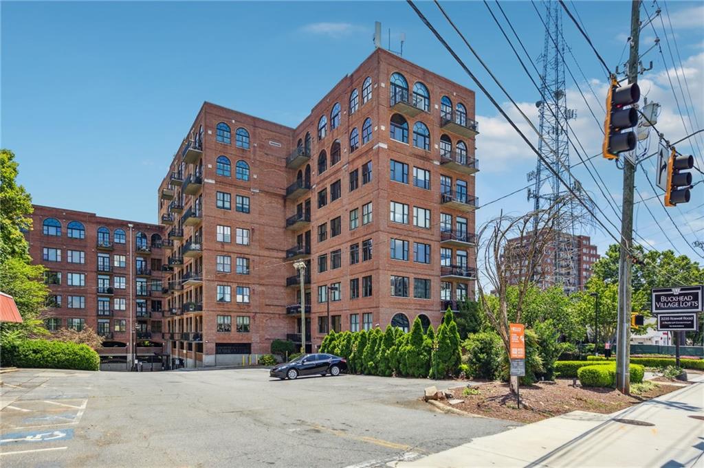 3235 Roswell Road NE Unit 821