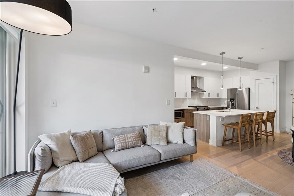 775 Juniper Street NE Unit 319