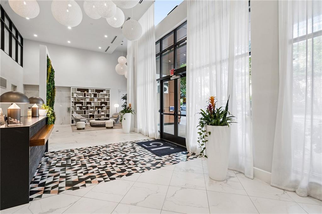 775 Juniper Street NE Unit 319